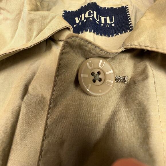 Vicutu Menswear Beige Trench Coat Medium Lightweight Modern Layering Piece - Picture 4 of 5